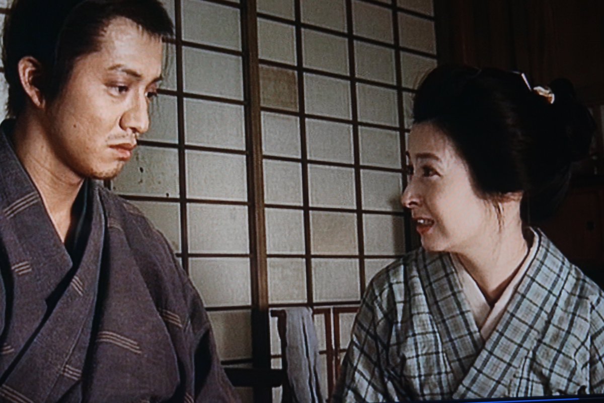 Colette على تويتر 武士の一分 木村拓哉 檀れい 毒見役である三村新之丞が赤つぶ貝の毒で失明する所から悲劇が始まる 三村の上役が口利きを餌にこれからを案じる女房 加世を手篭め同然に関係する そのほとんどが密室劇 滑りだしは少年剣士のような木村拓哉だった