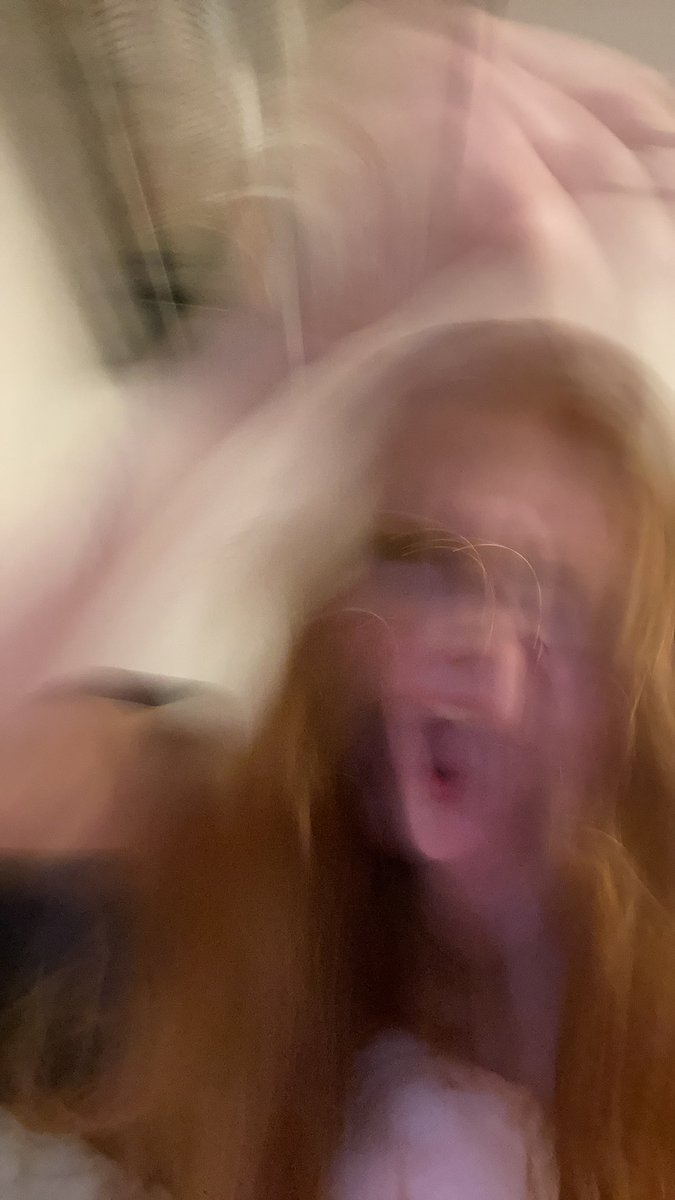 floatyspacerock's tweet image. pov: before and after I knock the lights out of you #jrwitwtselfieday