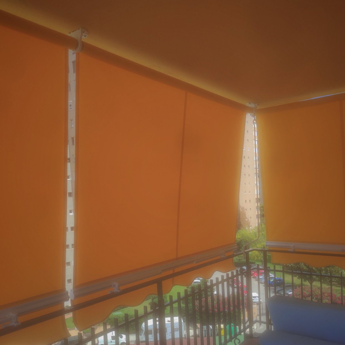 Trabajos @luzycolormalaga : Toldos Estor .
#málaga #torremolinos #andalucía #costadelsol  #toldos #awning #awnings  #toldo #proteccionsolar #sunprotection #sunblock #hogar #decoracion #deco #sol #sun #calor #design  #decoraciondehogar  #summer #summertime #terraza #sombra #fresh