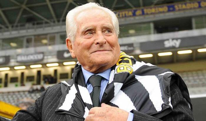 Silvio⚪️⚫️ b&w tweet media