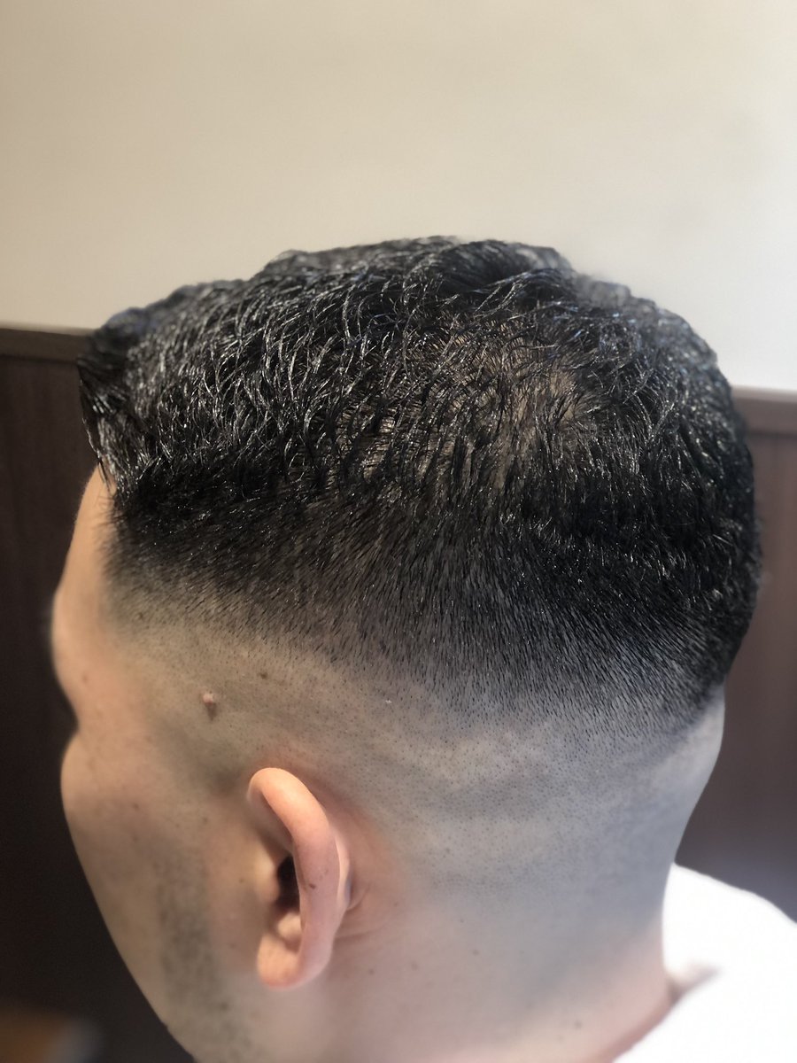K Sbarbershop على تويتر 新規のお客様 スキンフェード アイロンパーマ 手入れが楽になりますし カッコいいです またのご来店お待ちしています 座間市床屋 南林間床屋 座間市理容室 大和市理容室 南林間理容室 座間市ヘアサロン Bar Ber フェード