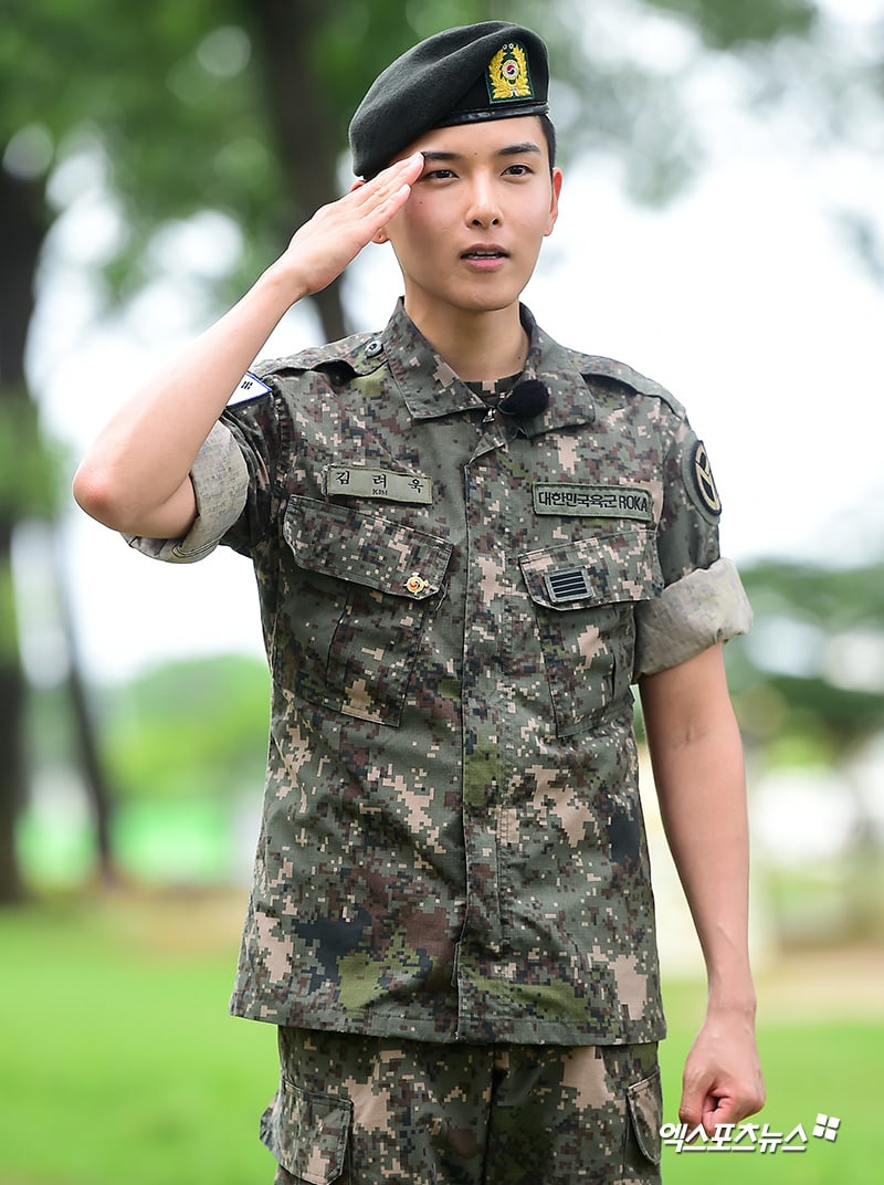 sujuonthisday's tweet photo. July 10 | Three years ago, Ryeowook was discharged after completing his mandatory military service as an active duty soldier.

#려욱 @SJofficial https://t.co/ARYFDMzqhH