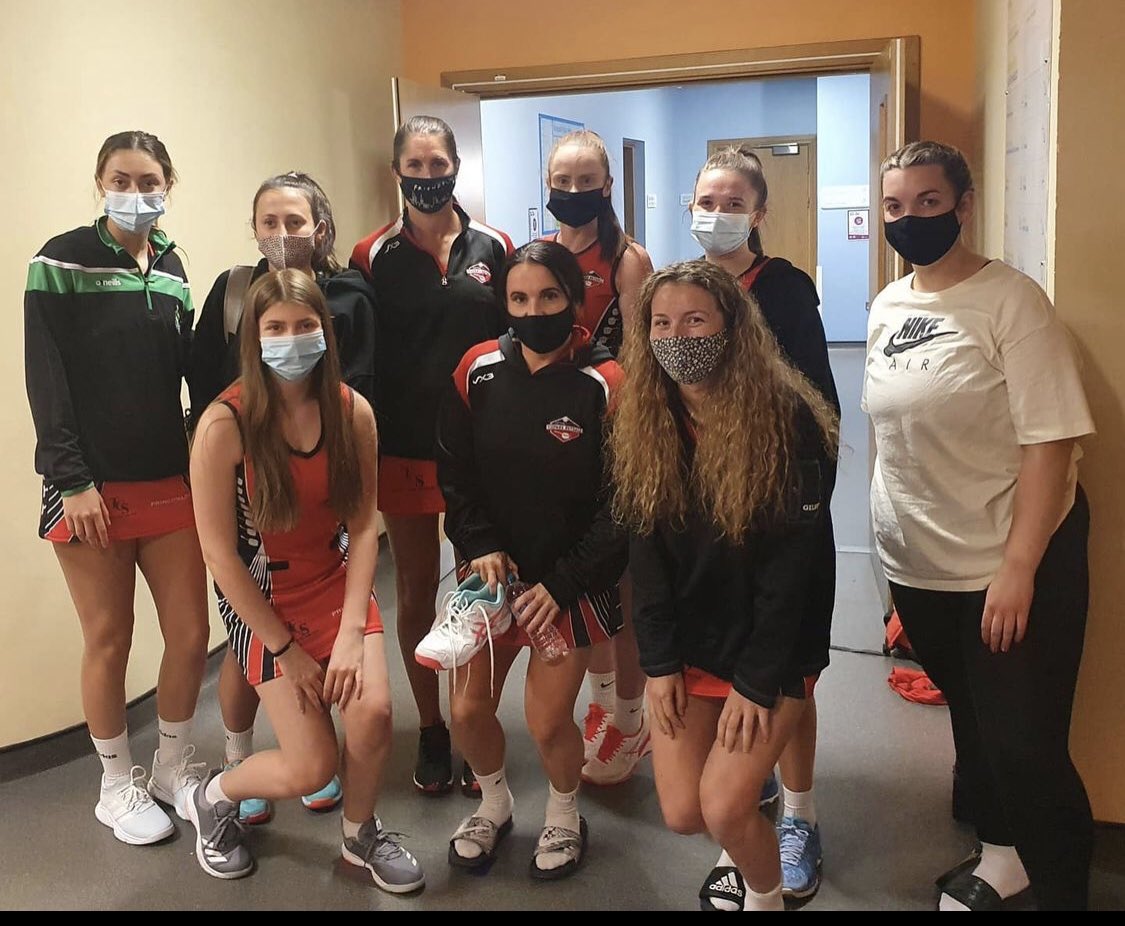 emdavies001's tweet photo. Finally β¦ back on court at the Swansea League. Well done team on first game win and supper proud of sis stepping up and joining the 1st team playing GS #welshnetball https://t.co/EdWTGssVEY