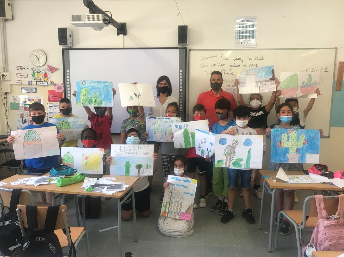 MarimurtraJardi's tweet photo. Estem molt contents de fer l'entrega del premi al millor dibuix i diplomes als participants del I Concurs de Dibuix "Carl Faust i #Marimurtra". Gràcies als alumnes de 3r de l'Escola @CarlesFaust, són tots molt bonics!#SiFaustHoVeies #CarlFaust #MarimurtraEscoles @Blanes_cat https://t.co/bmxj9zUdho