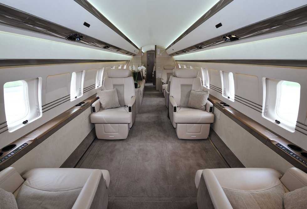 Luxaviation's tweet photo. #SpecialAvailability #CharterAvailability

🗺️ Farnborough
📅 From 18 June 2021
👤 14 pax
✈️#GlobalExpressXRS 

Call +44 1 223 803 555 or email charter.europe@luxaviation.com 

Full details: << https://t.co/hen2NnJCme >> https://t.co/XbwYa0WLob