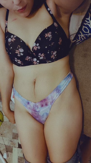 Do I look sexy ☺️😊💕 https://t.co/2LpGgeTsva<a href="/tag/newprofilepic"class="tags"><span>#newprofilepic</span></a>