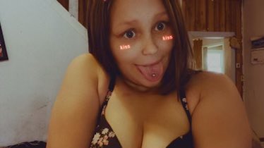 Do I look sexy ☺️😊💕 https://t.co/2LpGgeTsva<a href="/tag/newprofilepic"class="tags"><span>#newprofilepic</span></a>