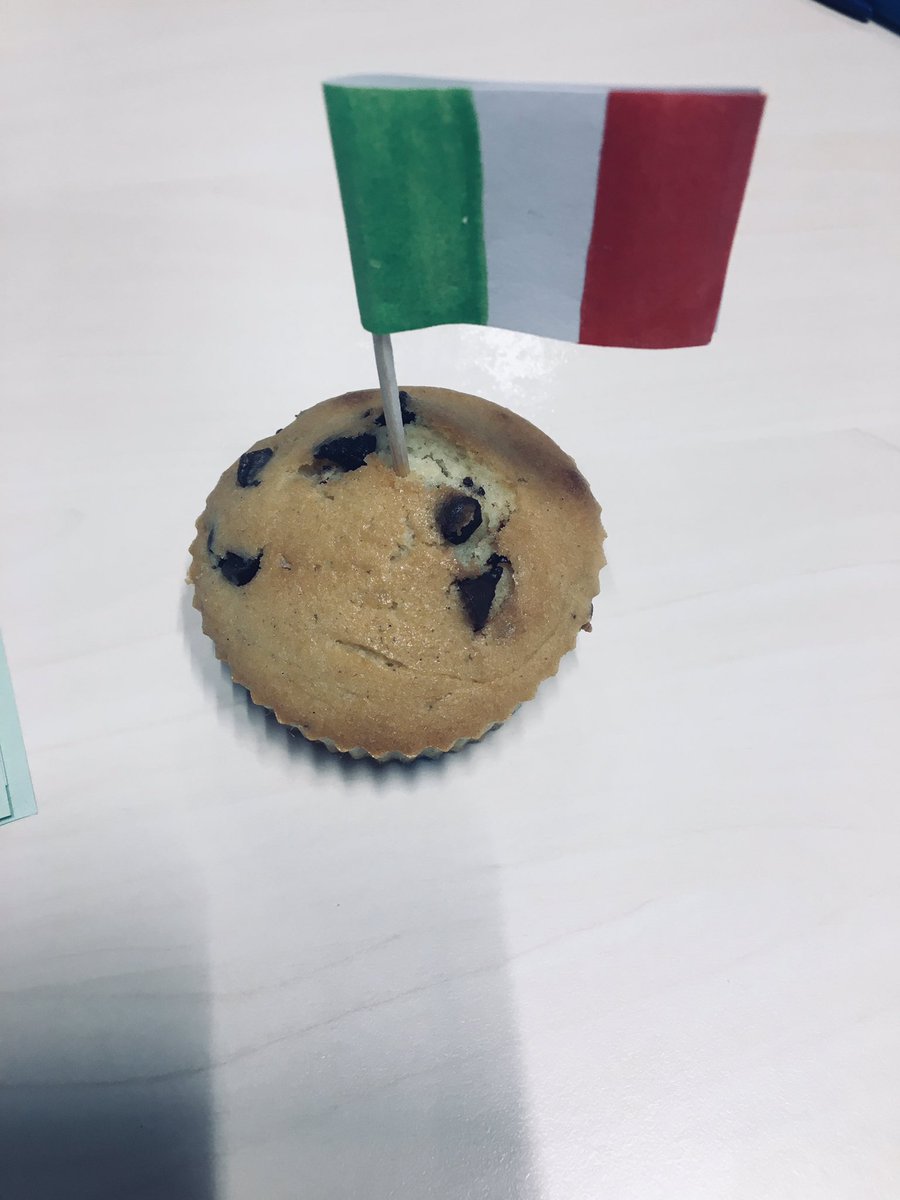 Quand ta stagiaire qui supporte la France #EURO2020 te remercie de la semaine passée au sein de l’équipe #RH #stage ❤️🇮🇹😬