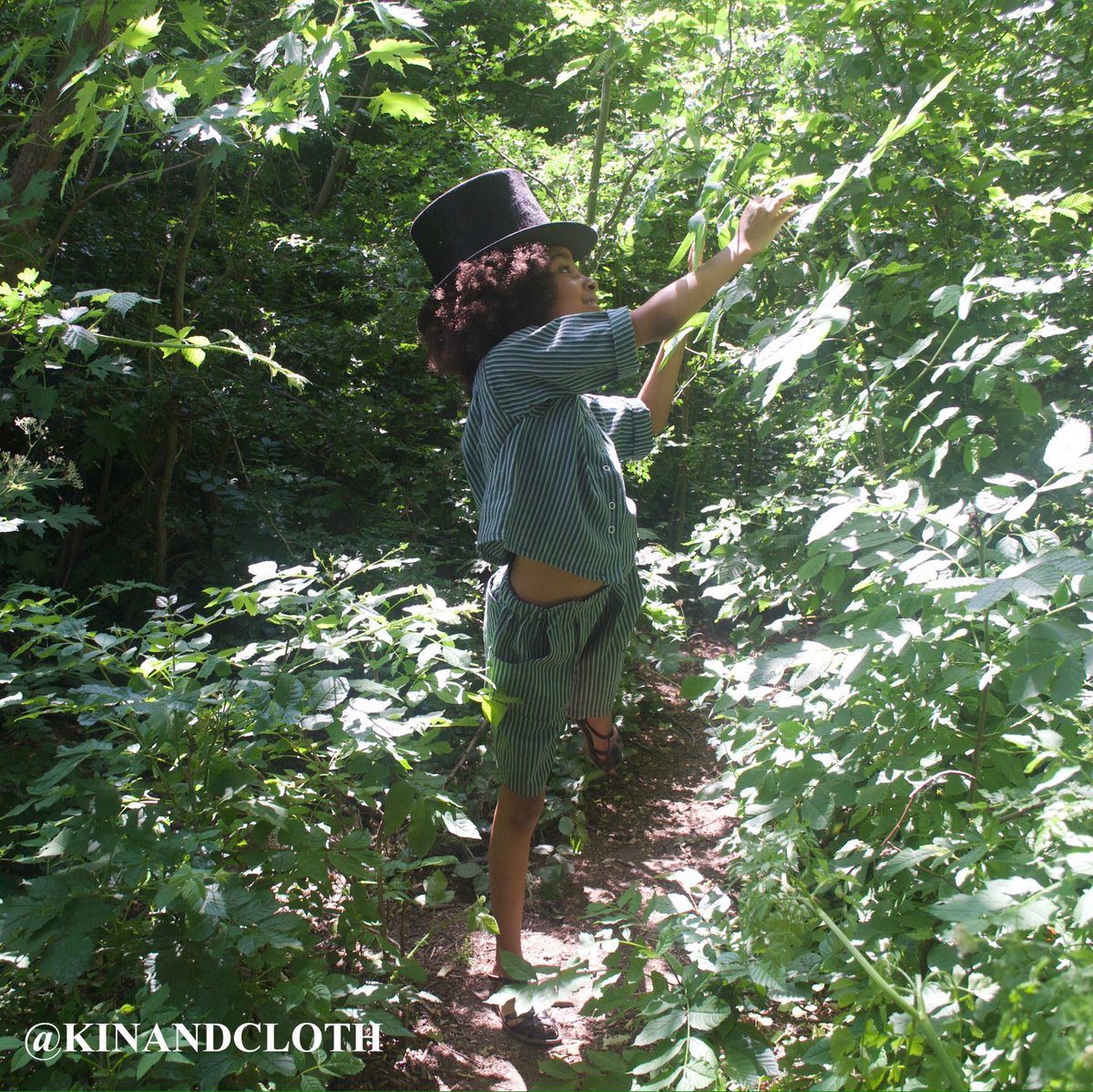 Come rain or shine, let's go outside.

We are back at our local Pop-Up shop today and over the weekend.

We hope that you can make it to the Canopy Market in Kings Cross. 

#kinandcloth
#clothingforthekids

Opening times
Friday: 12-8pm
Sat - Sun: 11am-6pm

Come and say hello