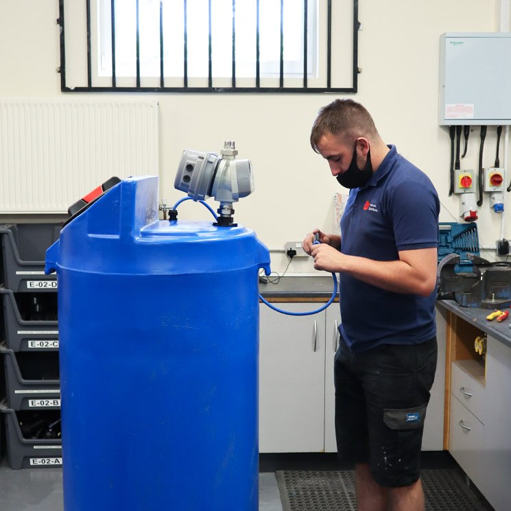 PowerTankUK's tweet photo. Another POWERTANK Slimline, built to order, getting ready to be dispatched.
#madeinbritain #waterpressure #waterboosting #boosterset #boostwater #pumpandtank #twinbooster #lowwaterpressure #waterpressureproblems #ukplumber #plumbersuk #installer #installers #plumber https://t.co/xhiEK3AChk