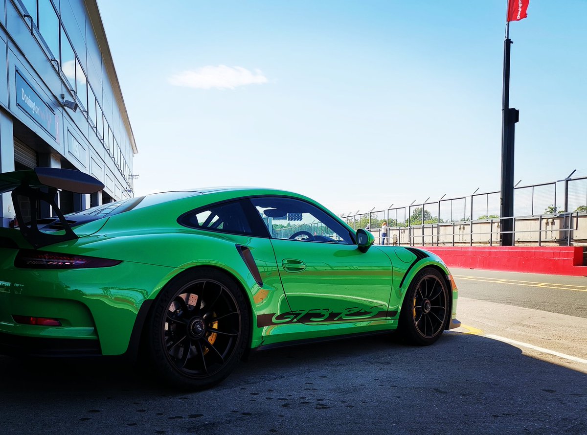 P1dynamics's tweet photo. Brilliant day @DoningtonParkUK with @JavTrack this week.  Intense coaching session in one of Porsche's finest creations.
#porsche911 #coaching #ImproveTheDream #Rs
#jobswagger #green https://t.co/uZTWX3gaXV
