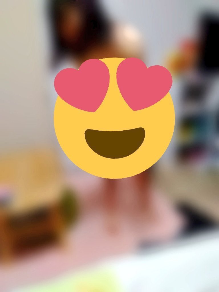 yunalikeyu's tweet photo. 【私のコンサル生part10】
エンジニアをしてるYくん。
25年間童貞で悩んでいましたが、私のやり方を教えたら1週間後にはせふれ作ってました笑
みんな本気になればセフレは簡単に作れちゃうんですよね😊😊😊
#裏アカ女子
#オフパコ募集 https://t.co/S6ko6tQOBV