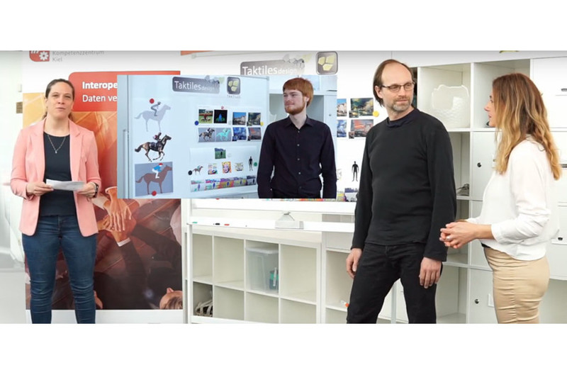 AI meets haptic. Learn how AI helps blind people perceive images: zkil.uni-luebeck.de/service/aktuel… #ai #computervision #deeplearning #zkil #luebeck #SchleswigHolstein