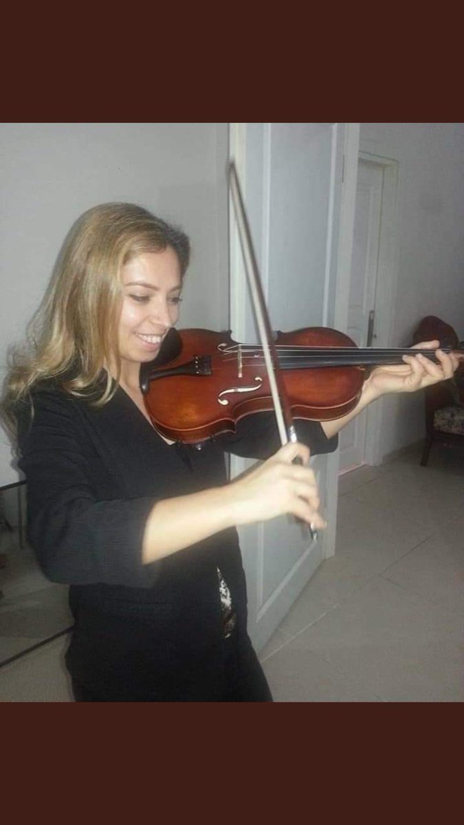 Deniz koydum adını
Kederi bende kaldı...
#DenizPoyraz