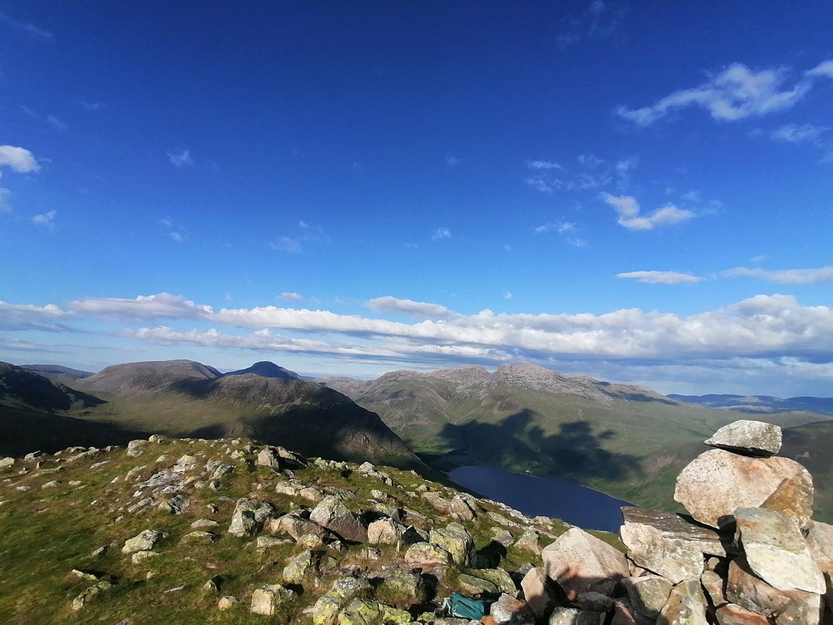 Run_Rabbit88's tweet photo. A quiet evening wander, up a fell I've not visited before. ✌️ https://t.co/C737HcgQS6