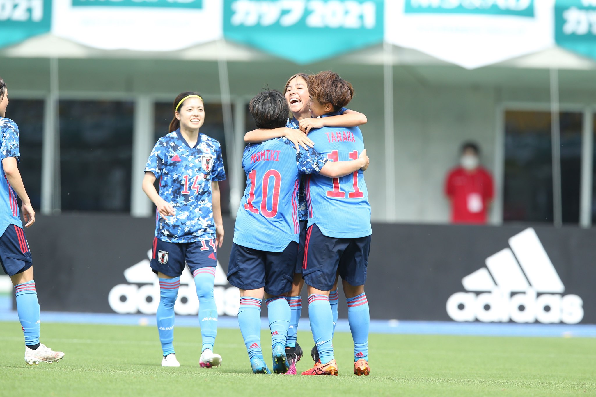 Yuka Nicole Momiki 籾木 結花 いつも応援して下さっている皆さん ありがとうございます この度 東京五輪のメンバーに選出されました 五輪開催に関して様々な意見があると思いますが この名誉と誇り そして責任を胸に 感謝を忘れず全力で闘います