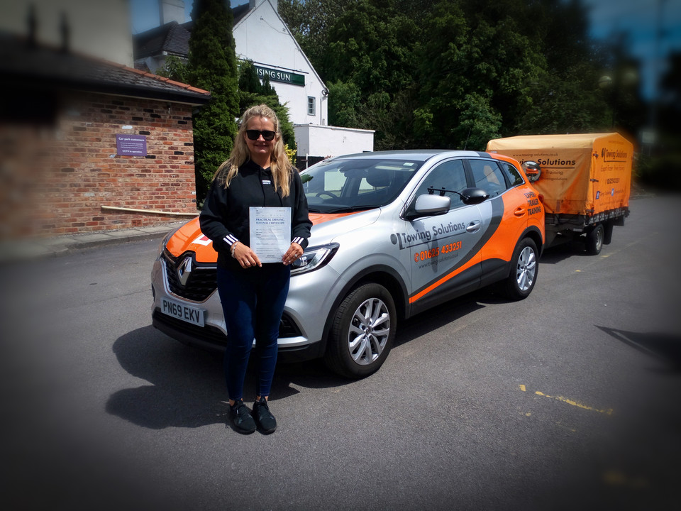 TowingSolutions's tweet photo. Well done Holly for passing your B+E car & trailer test with Paul yesterday π #towing #trailertest #trailers #towingtest #caravan #horsetrailer #towingboats #Trailertest #horseboxtraining #macclesfield #cheshire #stoke #stockport #manchester https://t.co/AQy69w7X1h