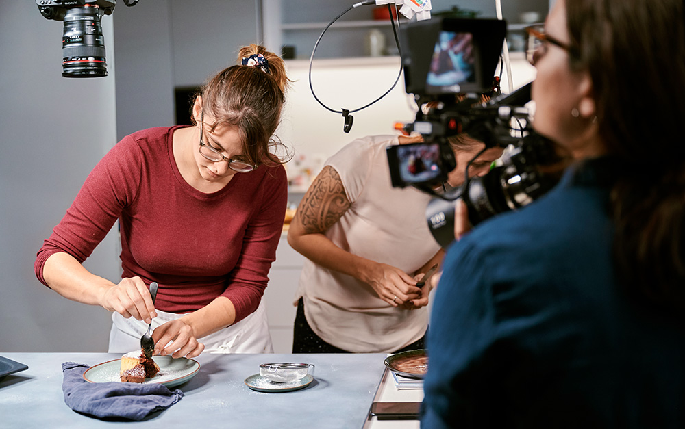 Du suchst eine Veränderung und hast eine Leidenschaft für #Food? 

-Rezeptredaktor*in Print und Online
-Culinary Coach
-Praktikant*in Food Consulting
-E-Commerce Manager
-Einkäufer*in

Mehr Info: coopjobs.ch/de/stellenange…

#Jobs #Stellenangebot #bettybossi #Foodie