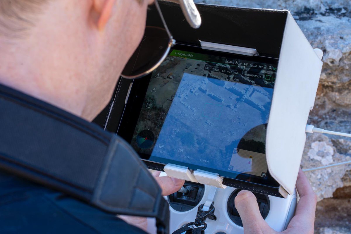 One of our first tasks this week has been to reestablish our site grid for photogrammetry, drone flights, and the architectural survey. #Tharros 📷: <a href="/MrJohnCurley/">John Curley</a>