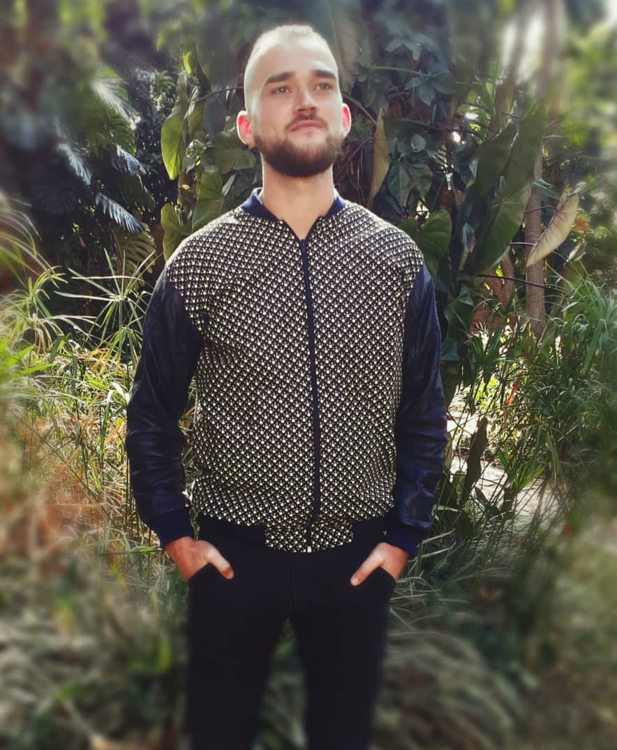 NaneCollection's tweet photo. Get yourself Ankara bomber jackets this winter for only 20k.. order today!! Delivery everywhere within Malawi 🇲🇼
#BuyMalawian https://t.co/jwxWSx9Icg