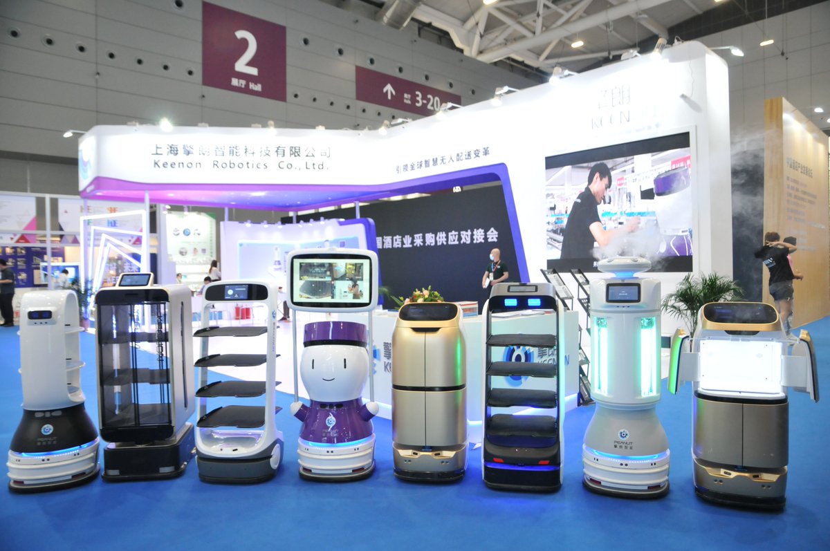 keenon_official's tweet photo. Which one is your favorite #keenon🤖?
#restaurantrobot #guidingrobot #hotelrobot #disinfectionrobot https://t.co/6wyCahUnJF