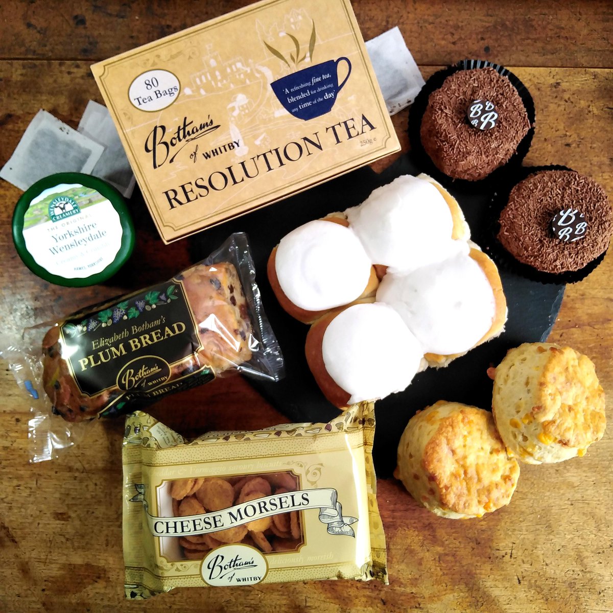 BothamsofWhitby's tweet photo. A Whitby Care Package is still a popular choice! With Whitby Lemon Buns, Cheese Scones and Chocolate Japs, we totally understand why! 😋😋 Price £20.50
https://t.co/8VrpVSqpnQ
#bothams #whitby #bakerybypost #carepackage #whitbylemonbuns #chocolatejaps #teabrack #resolutiontea https://t.co/umD3s9YsCj