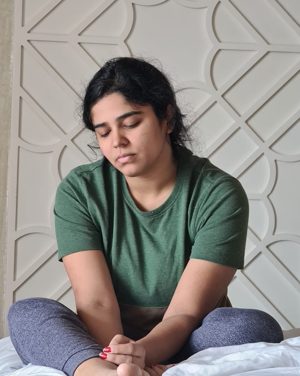 This pic is just a pose 🙈
And that's my husband's T shirt 🤪

P.c : <a href="/ktaditya/">Aditya Iyengar</a>