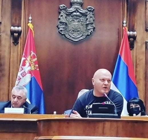 E4K1bH6WEAgvY2J?format=jpg&name=small