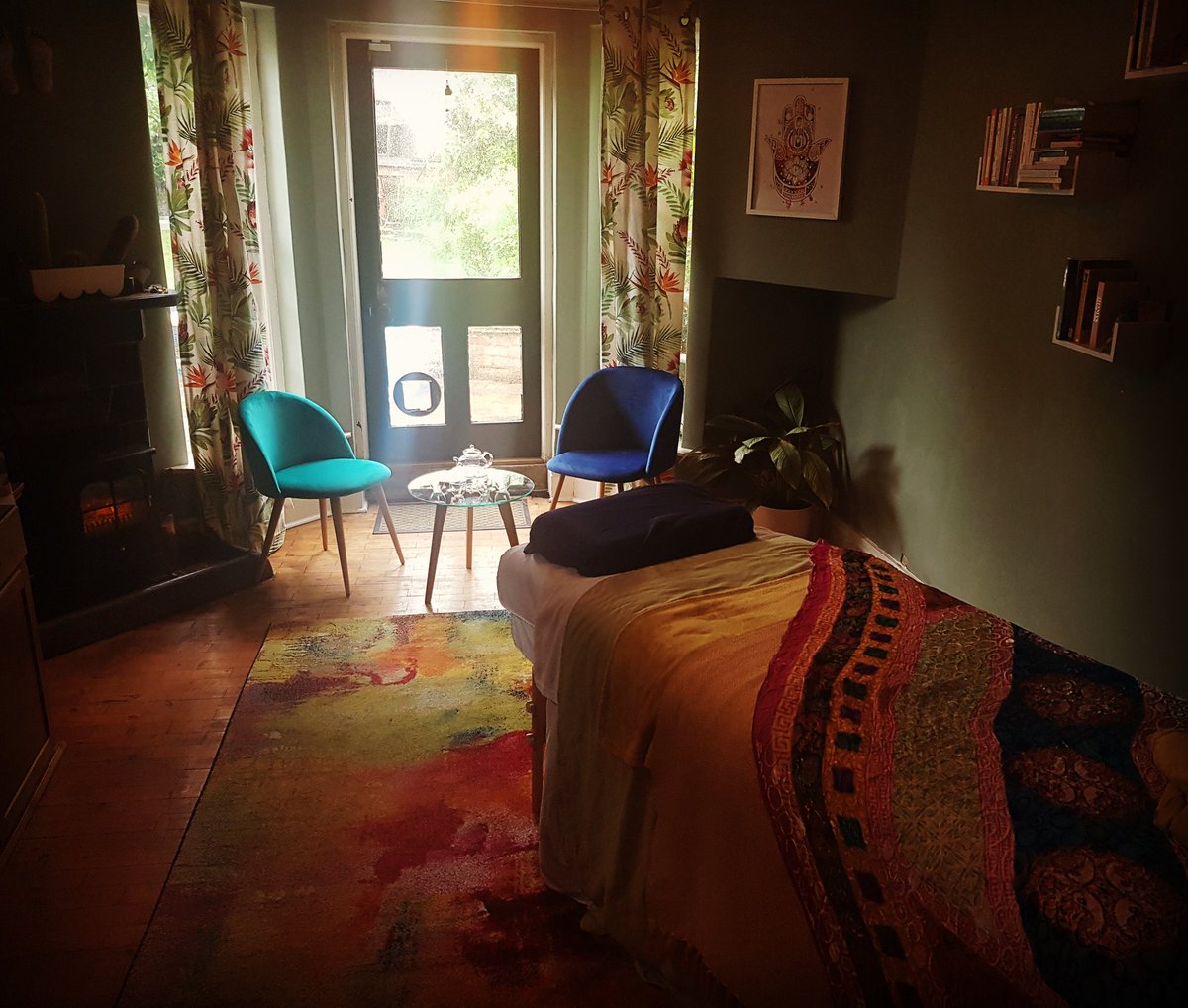 iamholistics's tweet image. While the earth is being nourished with some much needed rain, make some time to nourish yourself💕

My door is always open 

#nourishment #nourishyourbody  #traditionalhealing #weekendvibes #holdingspace #holistichealth  #womanswellness #northampton #nn1