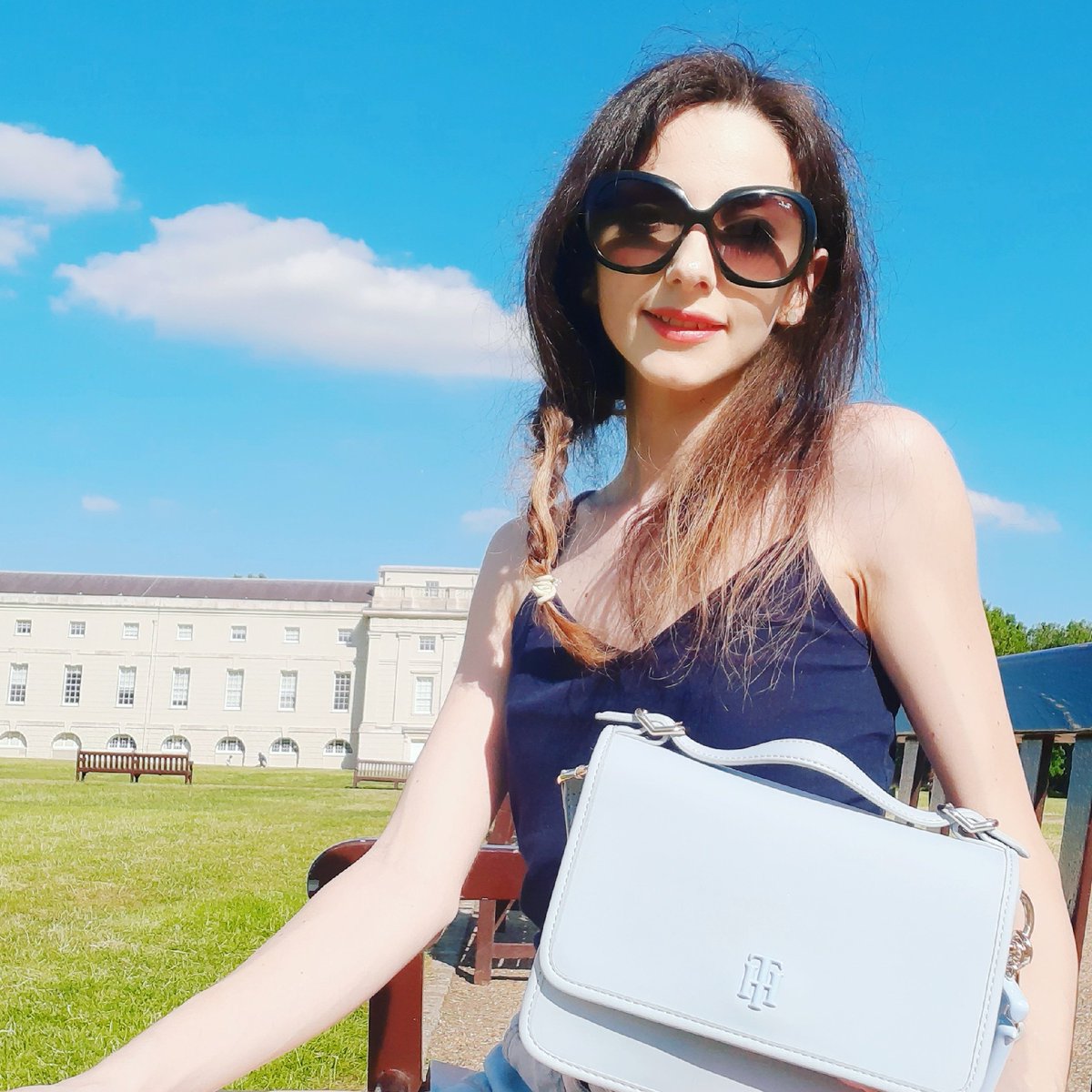 Flavia_Poggi's tweet photo. In love with this bagπ₯° @tommt To read more about it check my blogs article, link in bioβ€οΈ
Have a lovely weekend everyone β€οΈπ
#bluehandbag #pastelcolour #tommyhilfiger #fauxleather #fashion #beauty #blogger #mode #couleurclair #likeforlike #coloriestivi https://t.co/y4WH2ohT9r