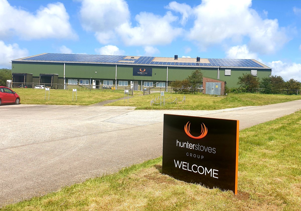 How nice does our Camelford factory look on a sunny day?☺️
It's a great for the solar panels that fuel the making of your stoves!☀️👍
#Cornwallsummer #solarpanels #solarpower #woodstoves