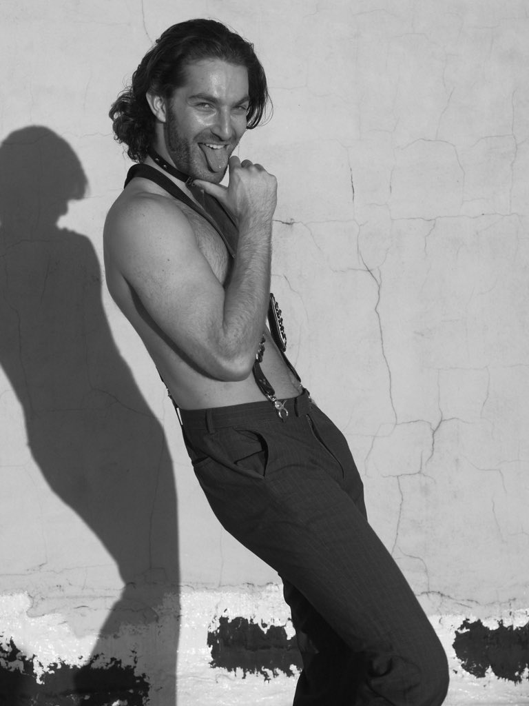 Zachary Zane tweet media