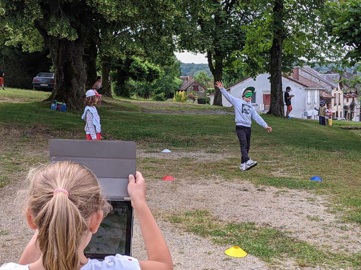 87_usep's tweet image. La #journeeolympique se prépare dès maintenant à St Bonnet Briance avec la mise en place des épreuves du décathlon handisport.
Avec en prime un travail sur la création d'un reportage sportif #Ptitsreporters avec @EquipeTICE87 
@usepnationale @Dsden87 @Paris2024 @aclimoges