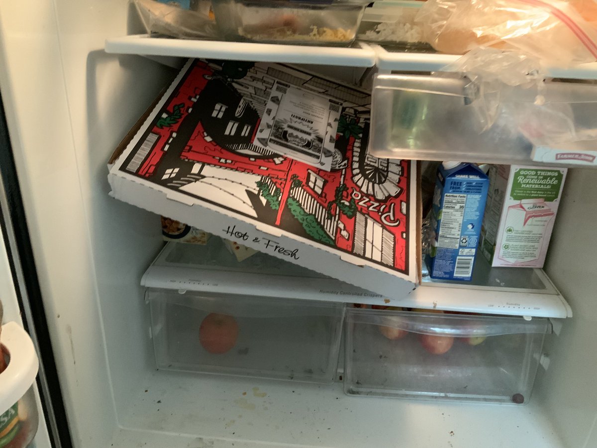 anylaurie16's tweet photo. “Honey, put the pizza in the fridge before you go to bed.” https://t.co/xeWB30GiFs
