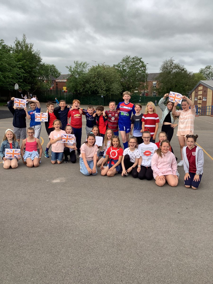 OSJ_Y5M's tweet photo. Some more pics from British values day on Friday last week in Year 5 https://t.co/rQgzGf1YNV