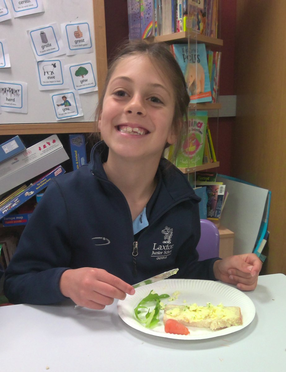 LaxtonJunior's tweet photo. What a delicious start to the day! This morning, #LJSYearTwo made egg and cress sandwiches using cress that they have grown from seed. We also enjoyed fresh salad leaves picked from our planters, and some baby carrots - yum! #LJSScience #growyourown @cmcollins_hort @GreenFGeorge https://t.co/XdXY8aCOhG