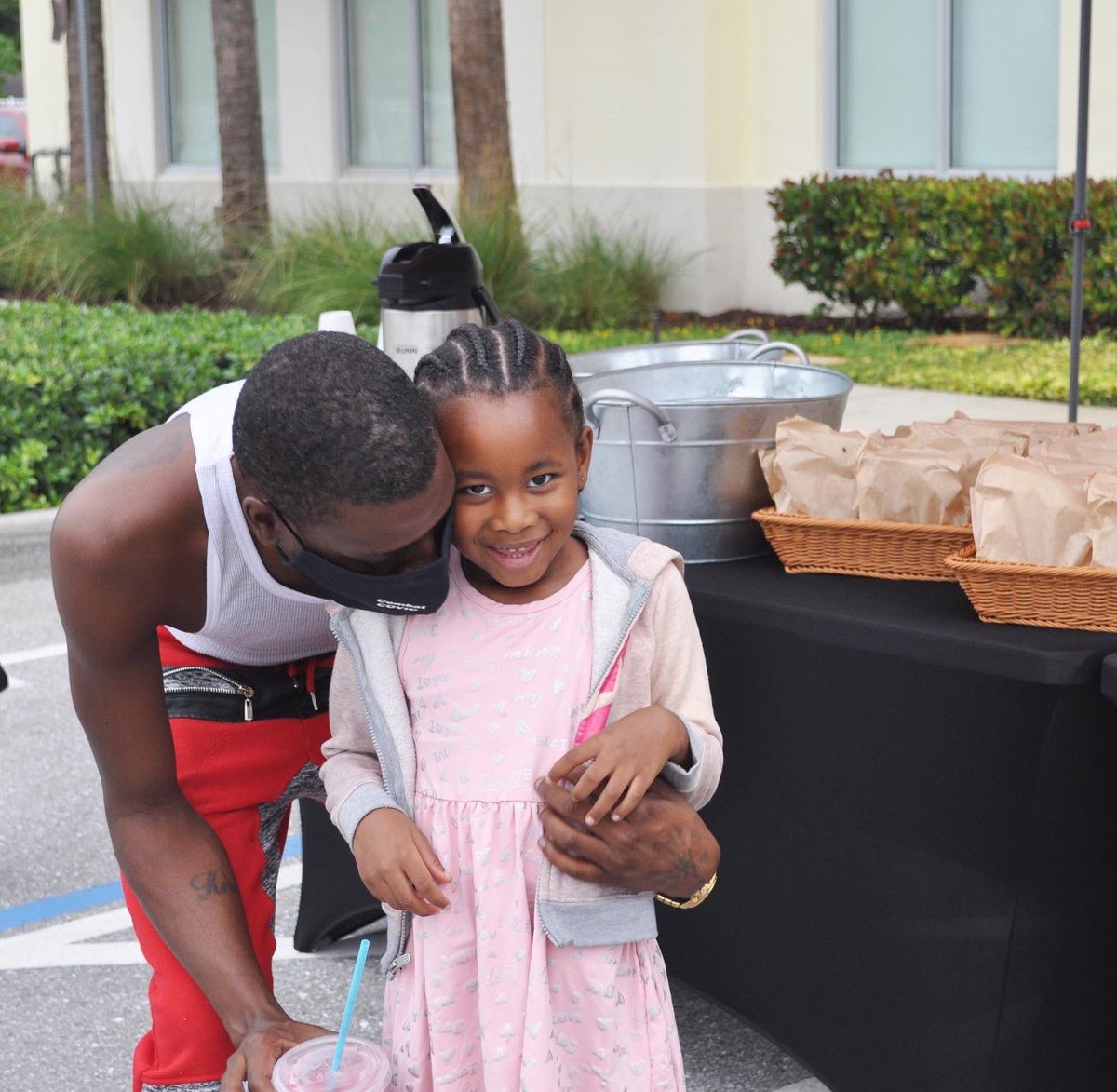 Opportunitypbc's tweet photo. #HappyFathersDay weekend! We had #donutsWithDad this morning! https://t.co/pNJcyLU9YP