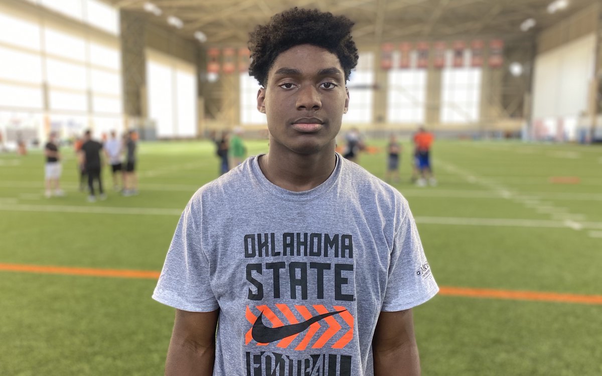 Weekly rankings notes: New #OKState defensive line target gets 247Sports rating

https://t.co/uMkSHRs5ur https://t.co/SBhltPc1Ae