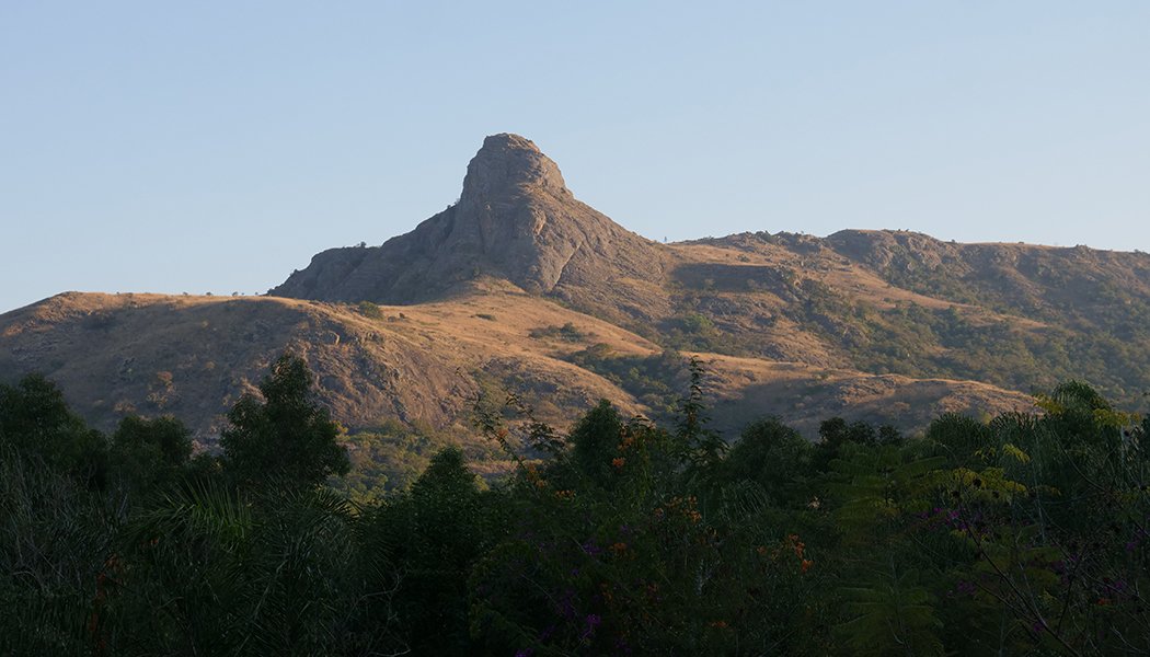 5FM's tweet photo. Final chance to win R1000 with #EyeGene & #5DAfricaTour
CLUE#3: "Overlooking the valley of heaven, this peak has been given a more ominous name"
Identify the attraction in the pic |
Whatsapp your answer to 082 550 5151 using #EyeGeneAfricaTour https://t.co/8mskNM59DH
