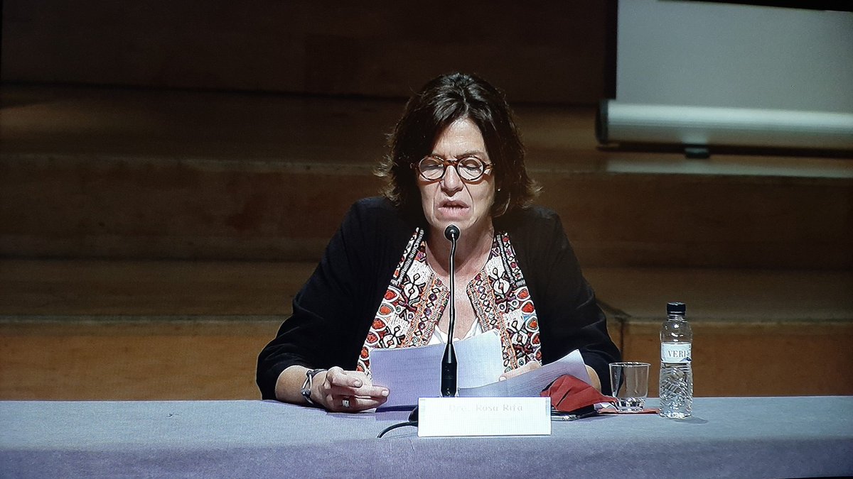 🎓<a href="/rosarifaros/">Rosa Rifà Ros 🎗 #WearAMask #WashYourHands</a> apadrina la 26a promoció d'Infermeres <a href="/Blanquerna/">Blanquerna</a>. "Esteu formades per comprendre les necessitats humanes, teniu eines per desplegar la competència política i exercir un lideratge per renovar i innovar l'atenció sanitària perquè estigui centrada en les persones"🙌