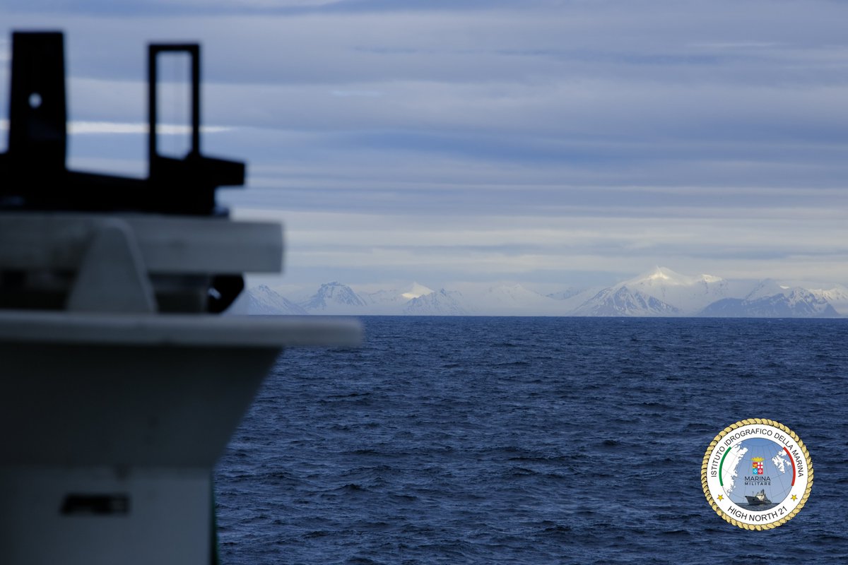 ItalianNavy's tweet photo. #HighNorth 21, #naveAlliance alle latitudini del Mare Glaciale Artico. In vista le Isole Svalbard!
📖👉https://t.co/UBUZgRk5Xc
#MarinaMilitare #NoiSiamolaMarina
@MinisteroDifesa @SM_Difesa https://t.co/TvYCR6CaIW