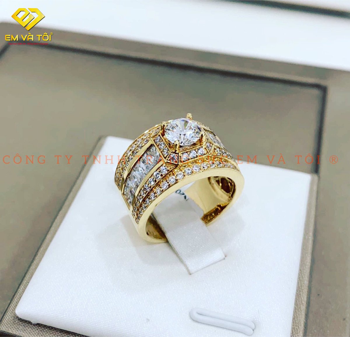 nhanevt's tweet photo. Nhẫn Nam EVT #nhannam #nhanvang #nhan # #gold #vang #nhanda #nhẫn #nhanevt #nhannamdep #jewelry #trangsuc #emvatoi #ngọc #EVT https://t.co/VSGY6b8Vqp https://t.co/Q0fOh3XU80