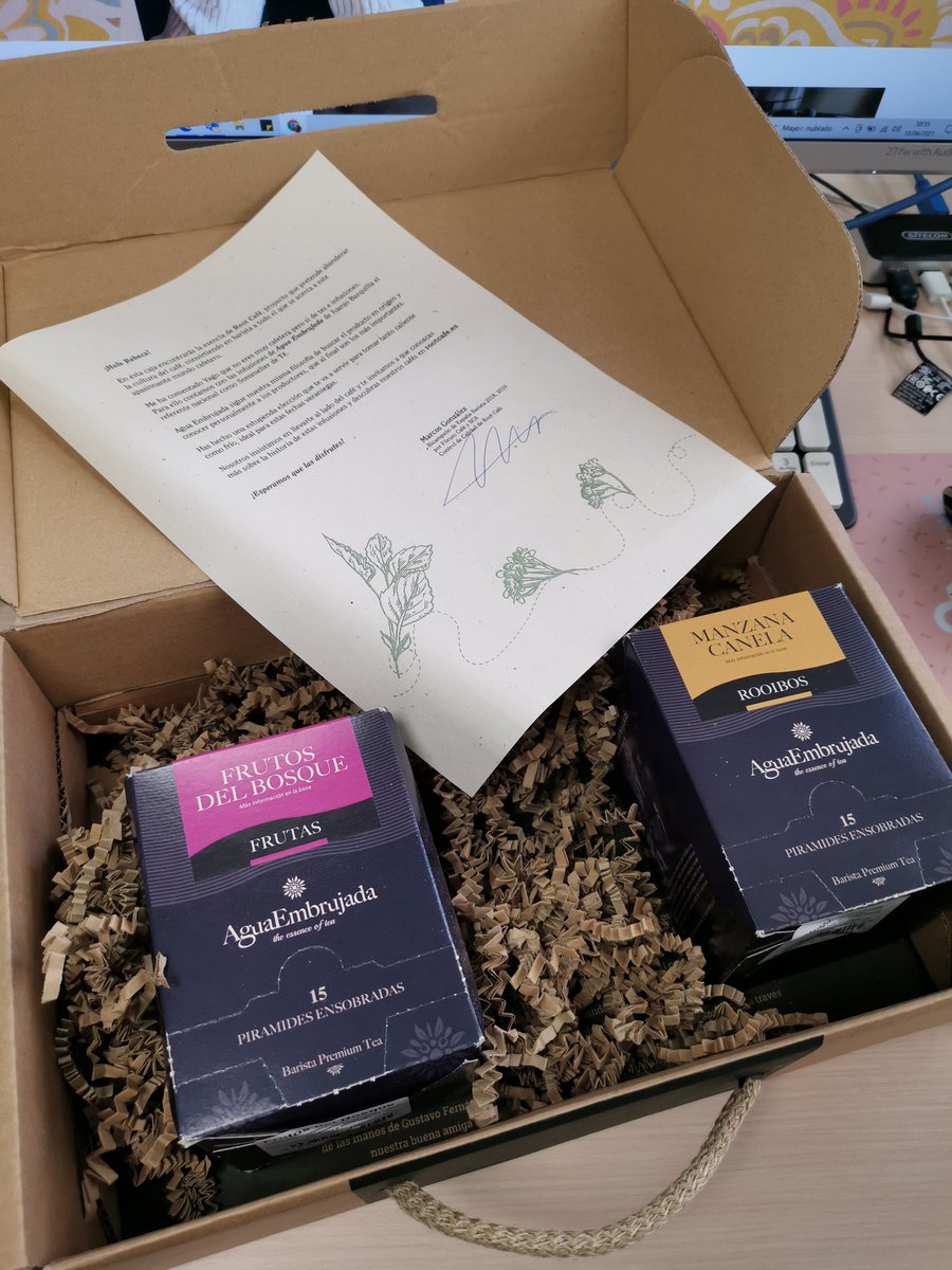 RebeFarpon's tweet photo. Felicidades a #Delikia y a Marcos González, por esta maravilla de proyecto! 🤩 Larga vida a #RootCafe, a los cafés y a las maravillosas infusiones q han creado! 😍 Me encanta todooo... Packaging incluido. Gracias por el detalle🤗. ➕Info👉https://t.co/5VFd5LpE07
#Rooibos #Té https://t.co/hT9SuHPITq