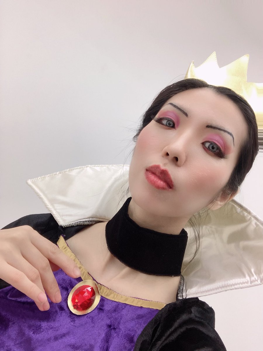 Twoucan 白雪姫の女王 の注目ツイート イラスト マンガ コスプレ モデル