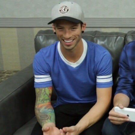 Happy Birthday Josh Dun, I Love you         