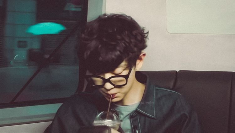 cheerryeol1127's tweet photo. You’re Lie in April (chanbaek ver) 

Baekhyun hanya berbohong satu kali. Berbohong tentang rasa yang ia simpan untuk si jenius yang menjadi tujuan hidupnya. Disisa hidupnya ia ingin menyusup dihidup Chanyeol. Membuat kenangan bersama cinta pertama dan terakhirnya. https://t.co/cNA1BJOvAY