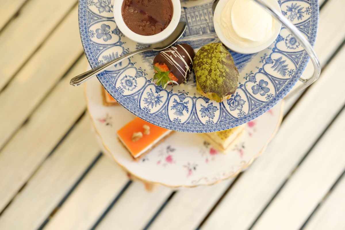 Are you ready for #FathersDay on Sunday?

If you've left your Father's Day present purchasing to the last minute, we've got you covered.

Treat Dad to a Gin &amp; Tonic afternoon tea <a href="/The_Great_House/">The Great House</a> 

Buy an e-voucher > bit.ly/gandtafternoon…

#giftvouchers #giftsforhim