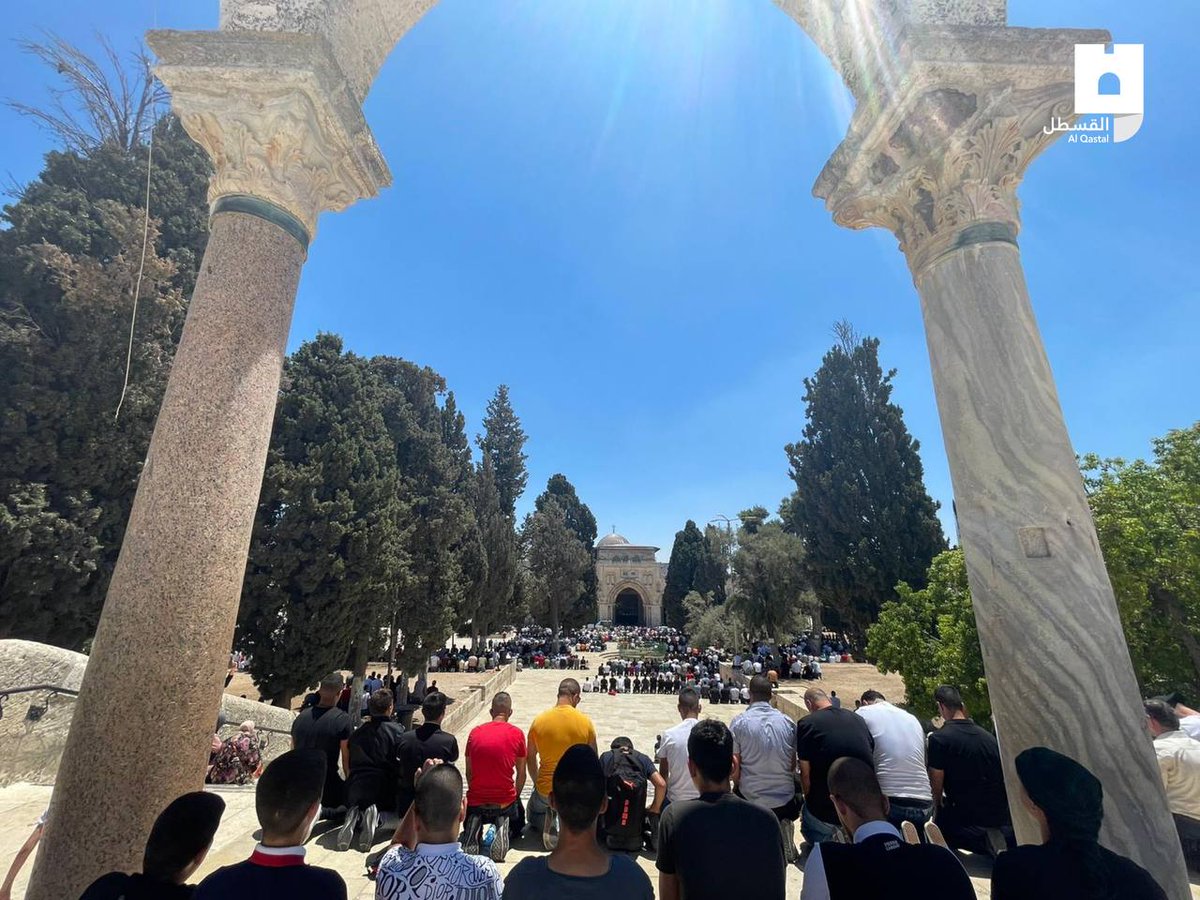 Photos | Palestinians performed the Friday prayer in Al-Aqsa Mosque in the occupied Jerusalem.