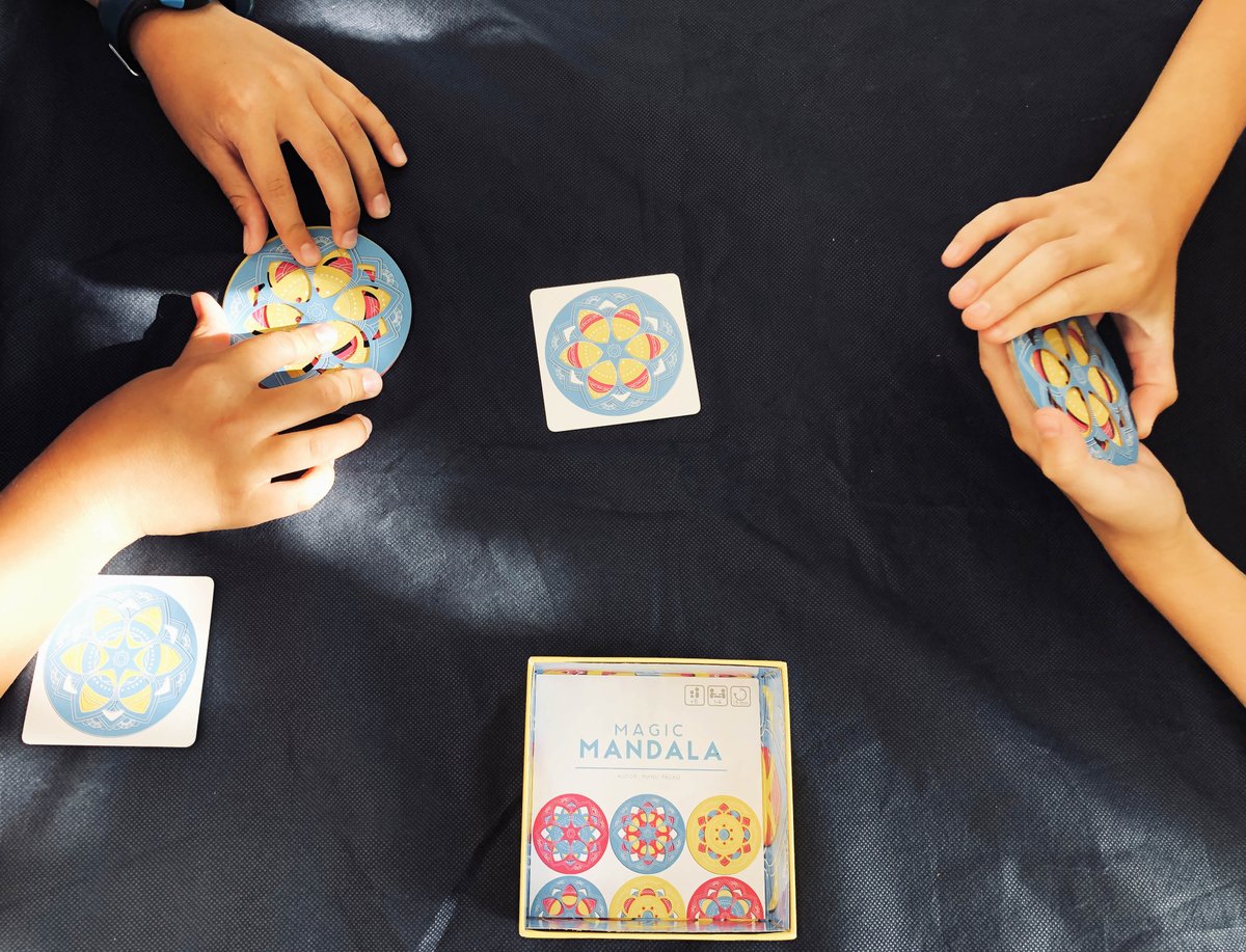 tamarindospe's tweet photo. ¡Vuelve la ludoteca🧩 en Tamarindos🌴!  
📍Del 20 al 25 de junio estaremos divirtiéndonos😍 por las tardes.
¡Porque en Tamarindos🌴 nos encanta jugar🎲!
#ludoteca #juegosdemesa #apartamentosturísticos #peñíscola #Tamarindos2021 #actividades #niños #familias #turismofamiliar https://t.co/6pubg5mMKg