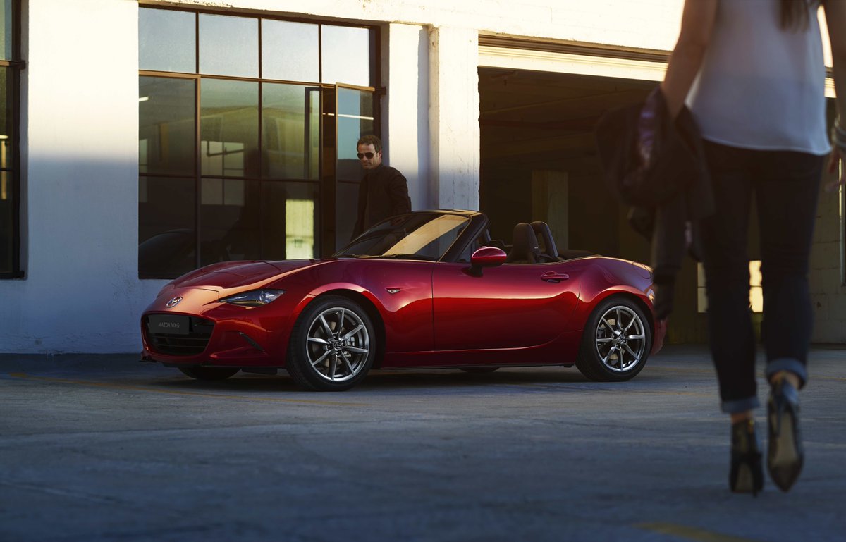 green4motor's tweet photo. THE ICONIC MAZDA MX-5 ⚡

Enter the next level of adrenaline with the new Mazda MX-5, a real fan favourite. 

Perfect for the summer ahead, the MX-5 won Parkers New Car Awards for 'Best Car For Sun-seekers' in 2021. 

✅ Apple Carplay and Android Auto

✅ Skyactiv Technology https://t.co/1h0Pm5Sa0F